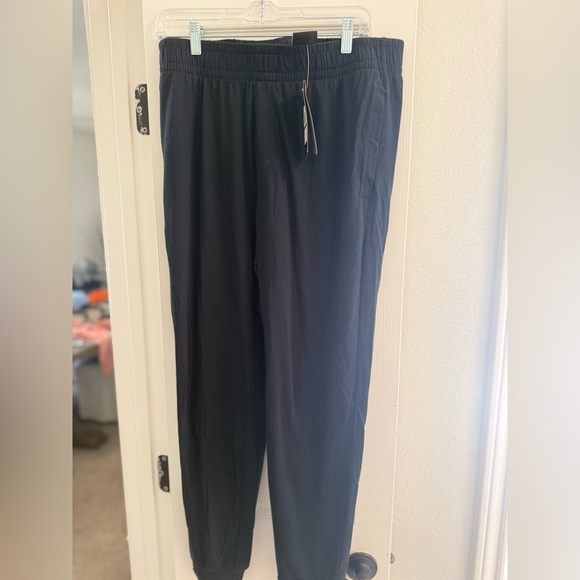 Under Armour Other - Under Armour Men's Black Joggers